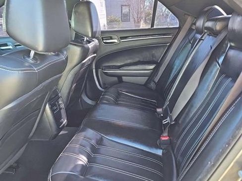 Used 2021 Chrysler 300 S image 7