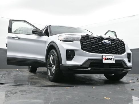 New 2026 Ford Explorer ST-Line w/ ST-Line Street Pack image 67