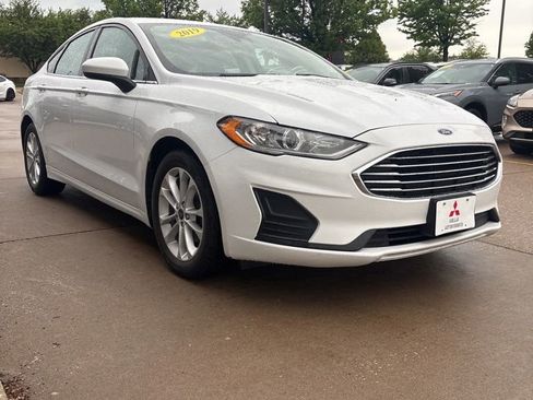 Used 2019 Ford Fusion SE FWD image 7