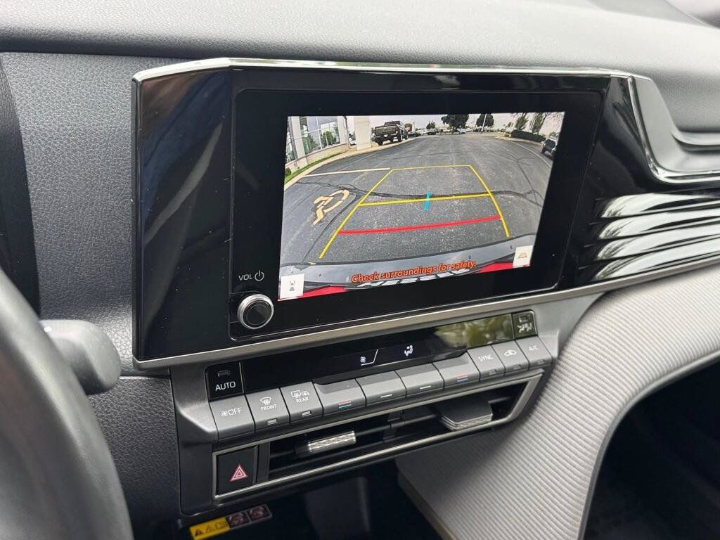 Certified 2026 Toyota Camry SE AWD/4WD image 17