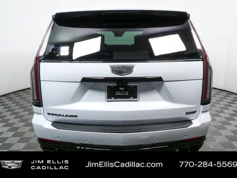 Certified 2026 Cadillac Escalade V w/ LPO, ONYX Package image 28