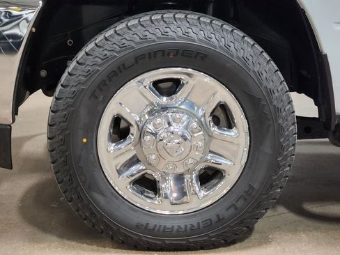 Used 2023 RAM 3500 Tradesman w/ Chrome Appearance Group image 29