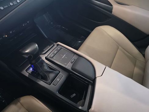 Used 2019 Lexus ES 350 w/ Premium Package image 23