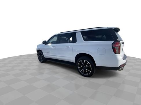 Used 2023 Chevrolet Suburban RST w/ Sport Performance Package AWD/4WD image 8