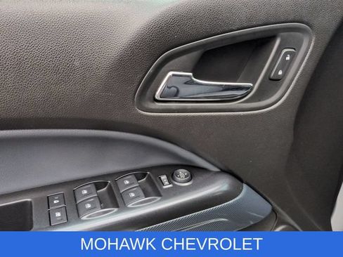 Used 2015 Chevrolet Colorado Z71 AWD/4WD image 22