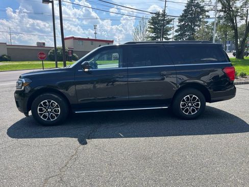 Used 2022 Ford Expedition Max XLT AWD/4WD image 4