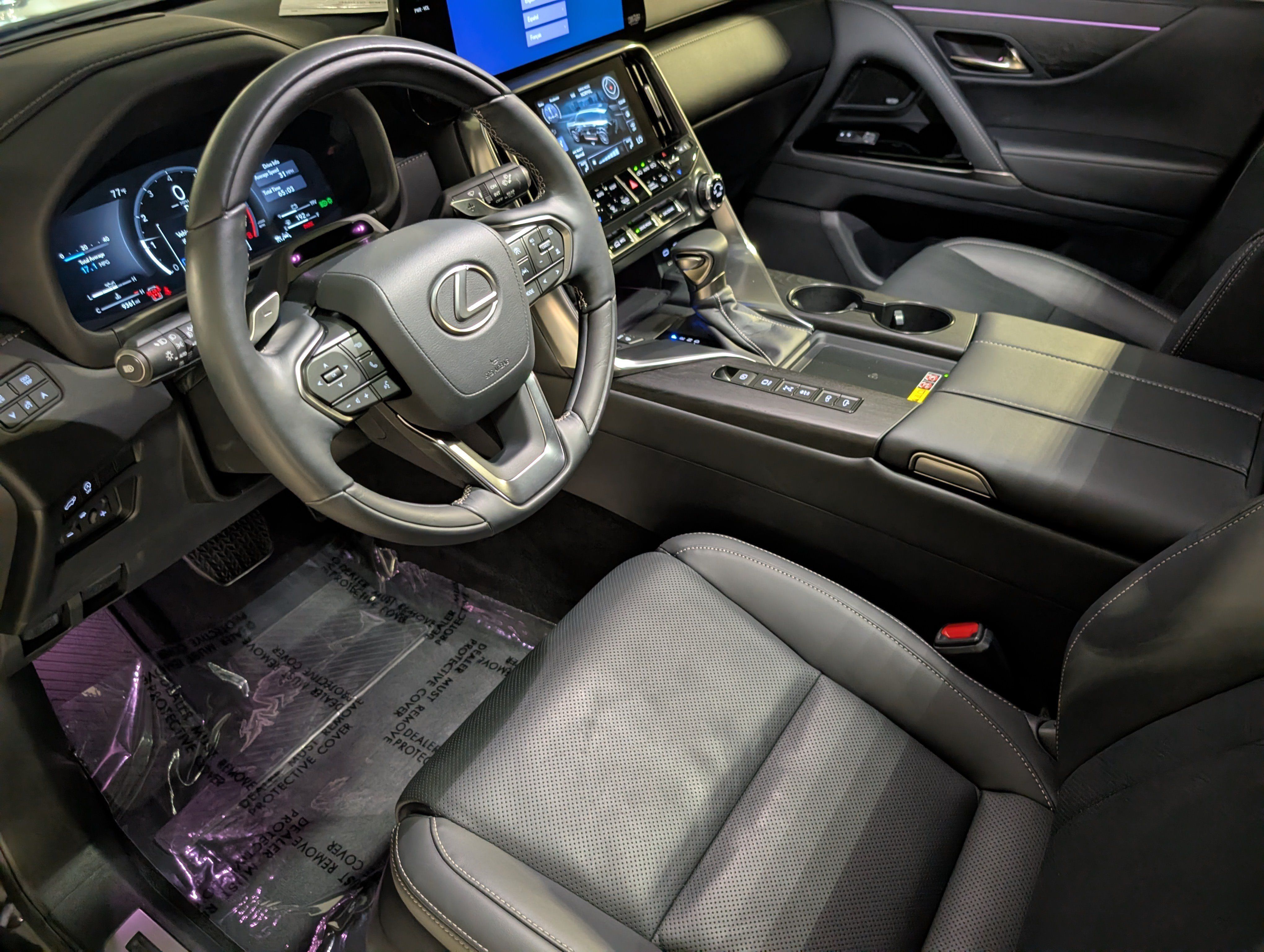 Used 2025 Lexus LX 600 4WD w/ Appearance Package image 5