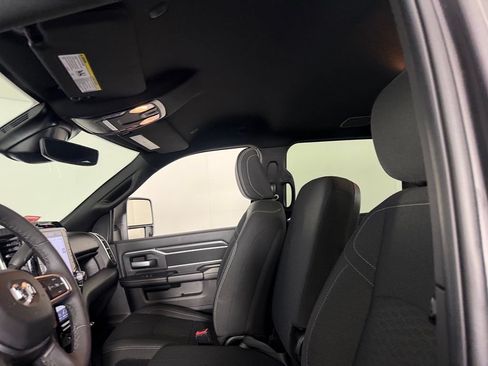 Used 2025 RAM 2500 Big Horn AWD/4WD image 24