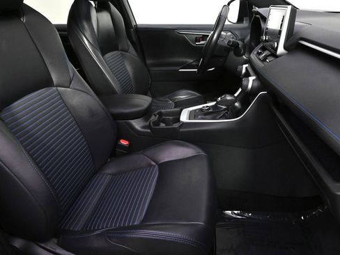 Used 2019 Toyota RAV4 XSE image 16