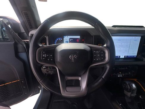 Used 2022 Ford Bronco Badlands image 13