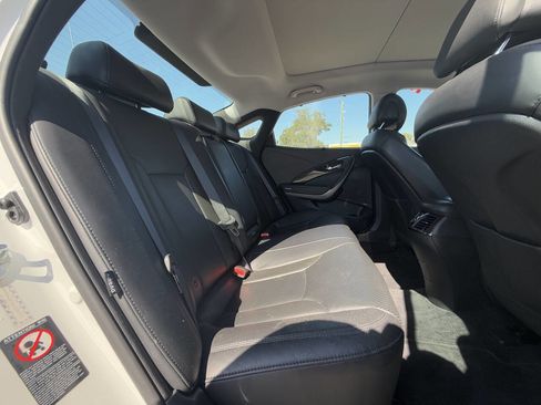 Used 2016 Hyundai Azera Limited image 14