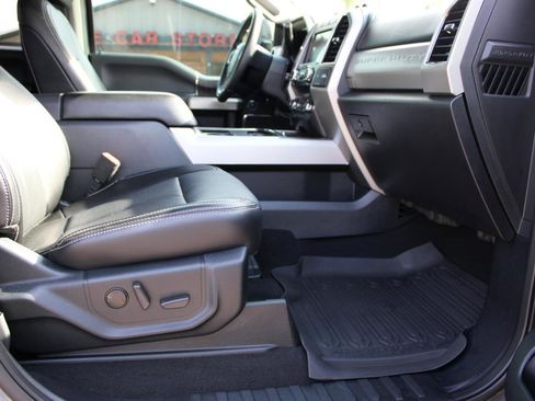 Used 2021 Ford F350 Lariat AWD/4WD image 11