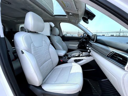 Used 2021 Kia Telluride SX w/ SX Prestige Package AWD/4WD image 16