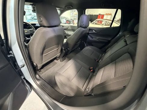 Used 2026 Chevrolet Equinox LT AWD/4WD image 13
