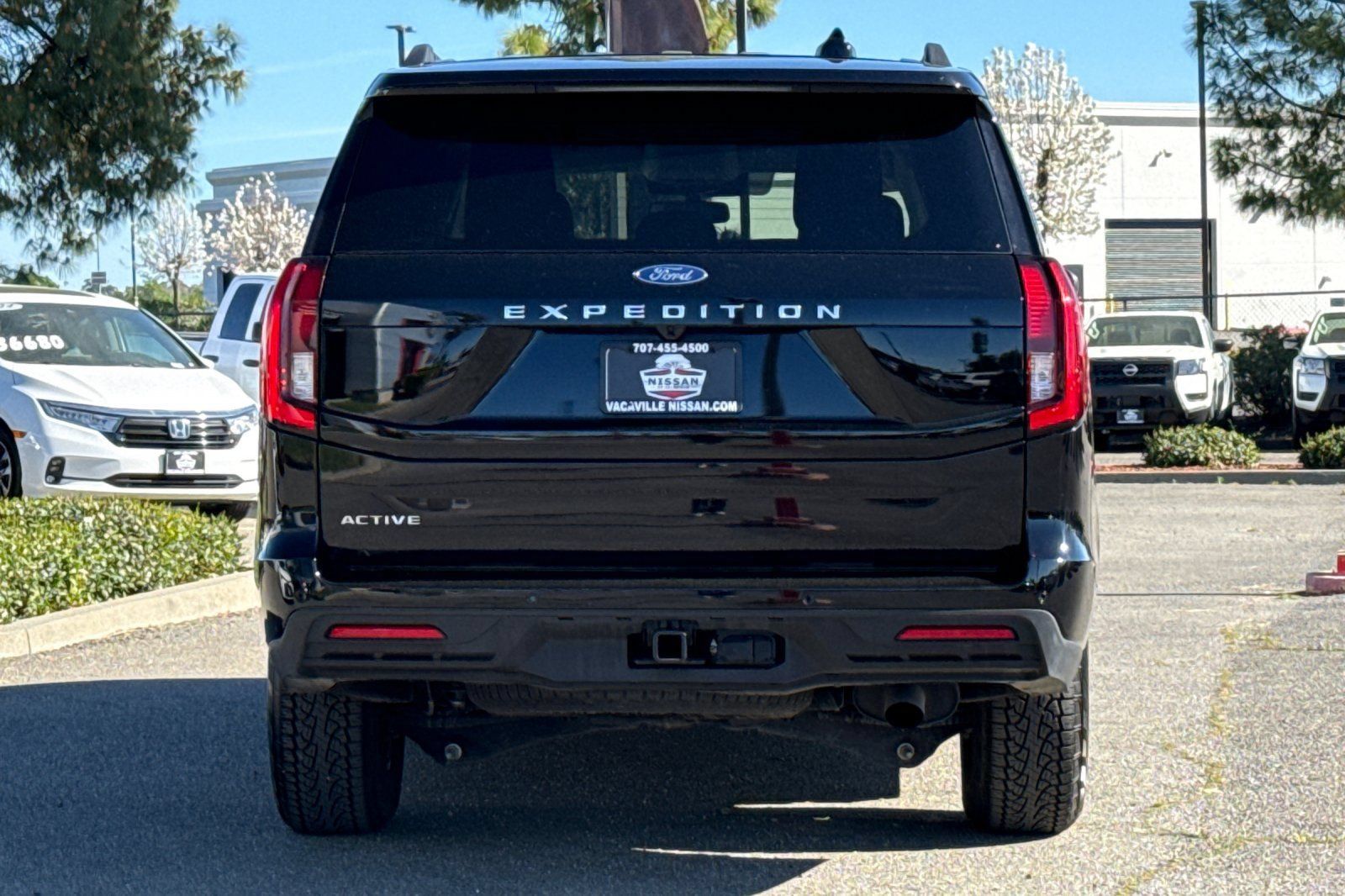 Used 2025 Ford Expedition Active AWD/4WD image 7