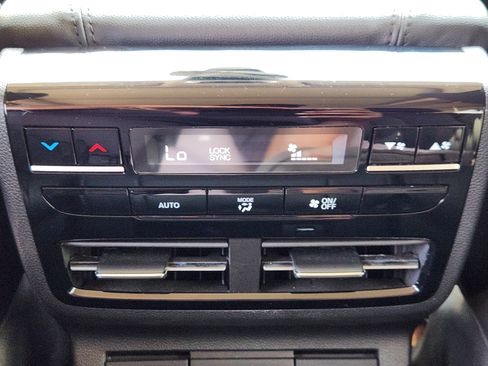 Certified 2024 Acura MDX SH-AWD image 23