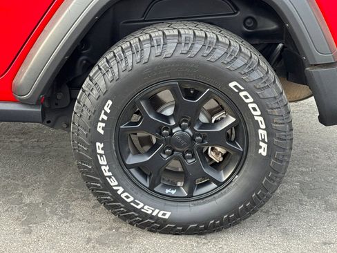 Used 2021 Jeep Wrangler Unlimited Sport image 4