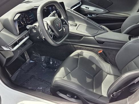 Used 2023 Chevrolet Corvette Stingray Coupe w/ 1LT RWD image 9