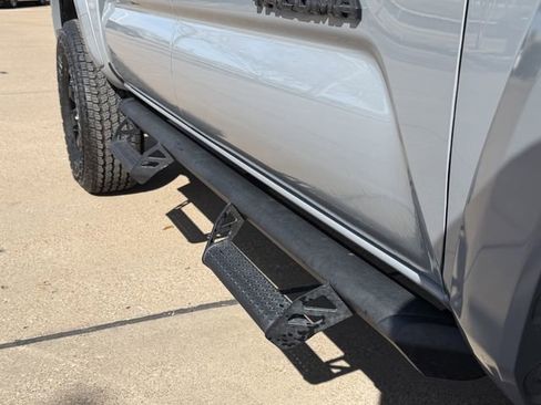 Certified 2019 Toyota Tacoma SR5 image 10