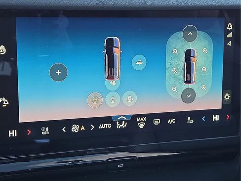 New 2026 Lincoln Navigator Reserve w/ Jet Appearance Package AWD/4WD image 16