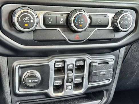 Used 2020 Jeep Wrangler Unlimited Sport S AWD/4WD image 19