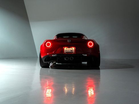 Used 2018 Alfa Romeo 4C Spider image 12