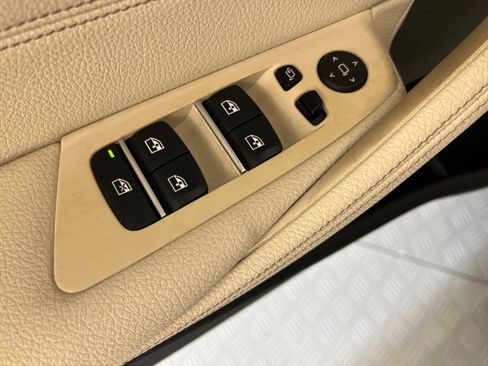 Used 2023 BMW 540i w/ M Sport Package image 12