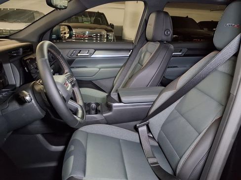 New 2026 GMC Terrain AT4 w/ Technology Package II AWD/4WD image 14