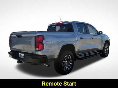 Used 2026 Chevrolet Colorado Z71 AWD/4WD image 9