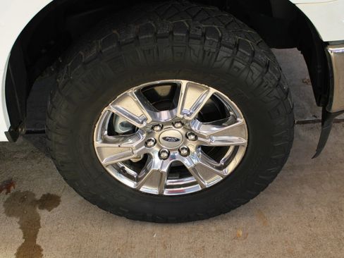 Used 2018 Ford F150 XLT w/ Equipment Group 302A Luxury image 27