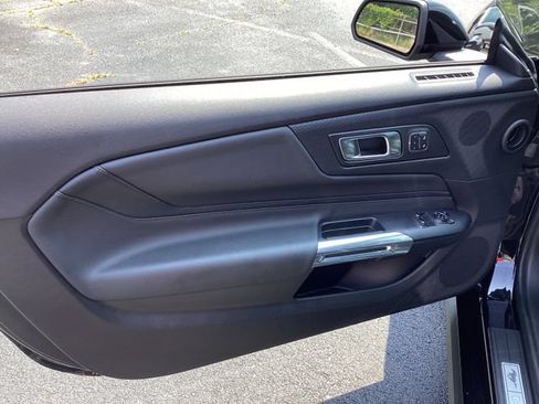 Used 2025 Ford Mustang GT Premium RWD image 14