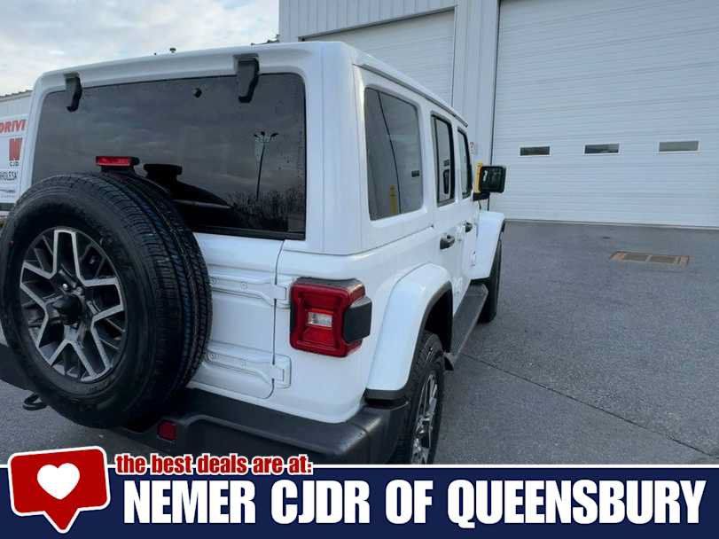 New 2026 Jeep Wrangler Unlimited Sahara AWD/4WD image 8