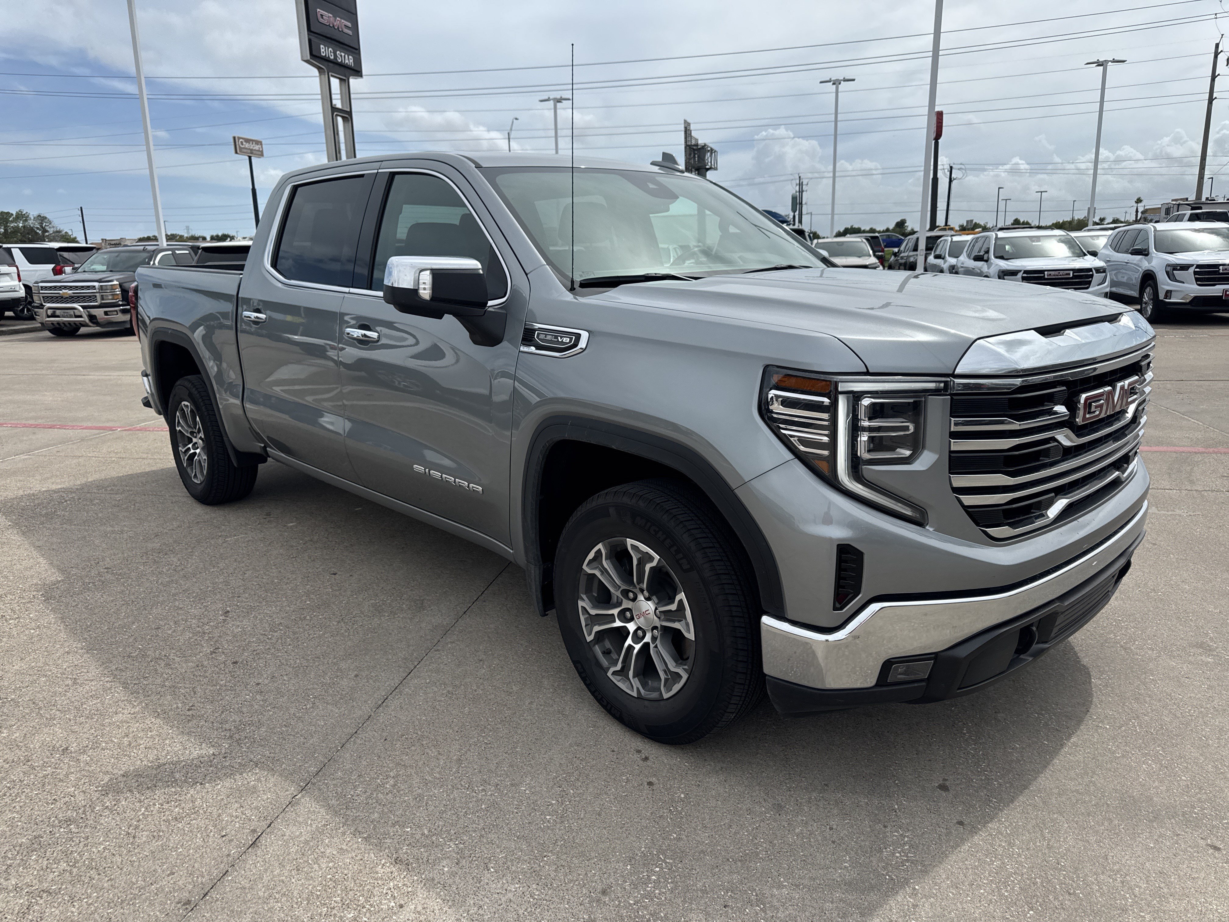 Used 2026 GMC Sierra 1500 SLT RWD image 14
