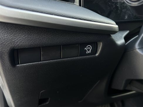 Certified 2025 Nissan Kicks S image 13