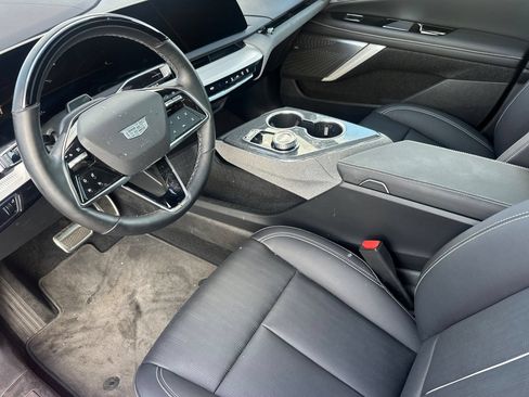 Certified 2025 Cadillac Optiq Sport 2 AWD/4WD image 10