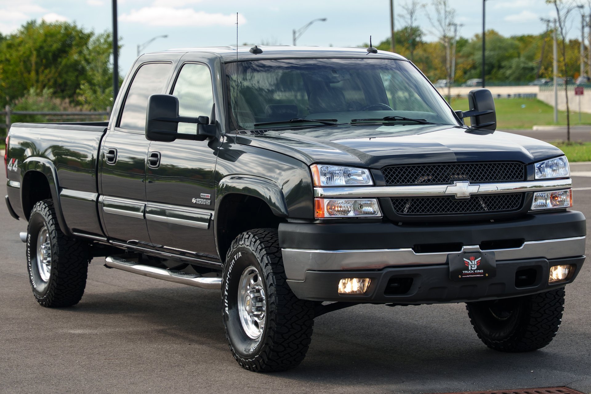 Used 2003 Chevrolet Silverado 2500 LT AWD/4WD image 1