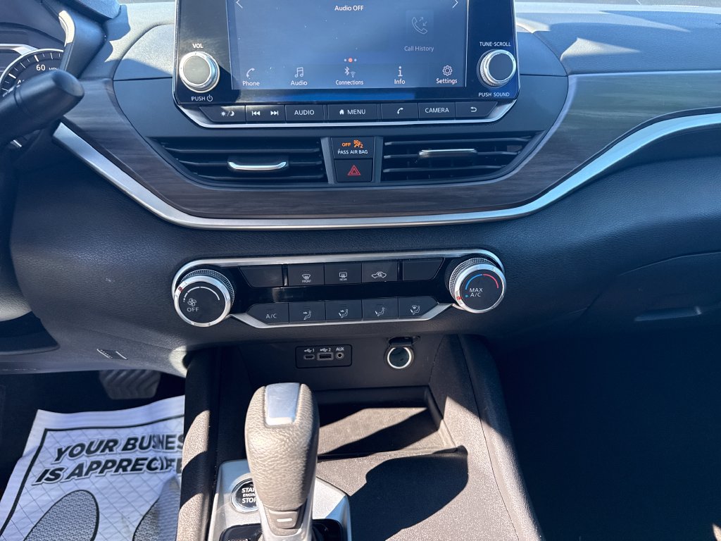 Used 2025 Nissan Altima 2.5 SV AWD/4WD image 19