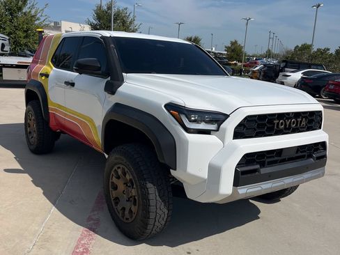 Certified 2025 Toyota 4Runner Trailhunter AWD/4WD image 5