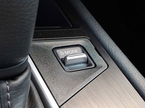 Used 2025 Nissan Kicks S AWD/4WD image 23