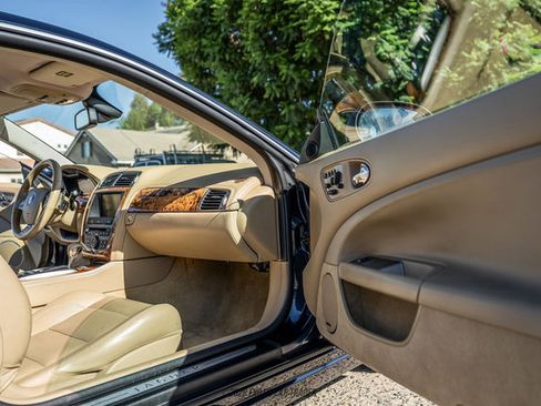 Used 2007 Jaguar XKR R RWD image 44