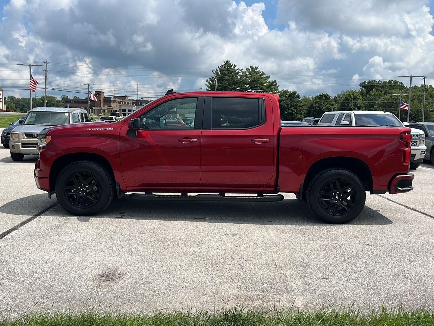 Used 2024 Chevrolet Silverado 1500 RST w/ Protection Package AWD/4WD image 2
