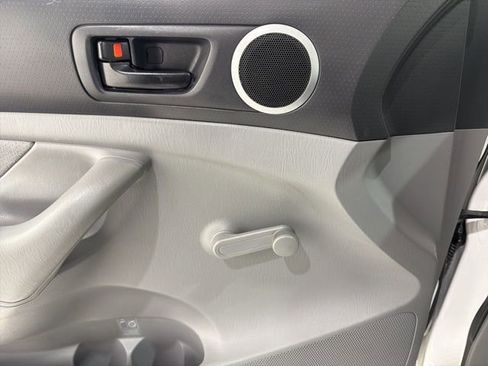 Used 2006 Toyota Tacoma 2WD Regular Cab image 11