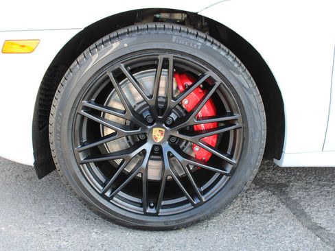 New 2026 Porsche Macan GTS image 28