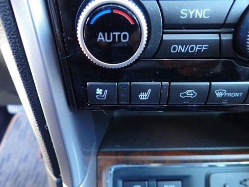 Used 2022 Subaru Ascent Touring w/ Popular Package #2A image 24