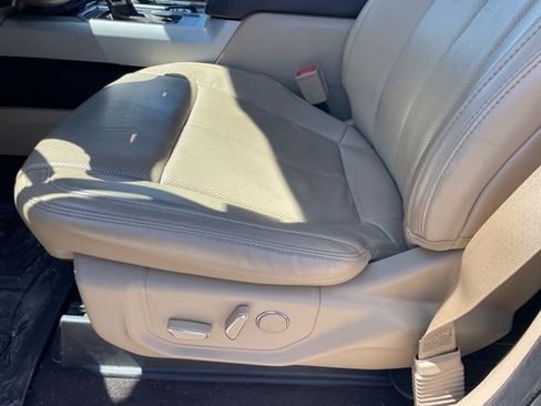 Used 2018 Ford F150 Lariat AWD/4WD image 7