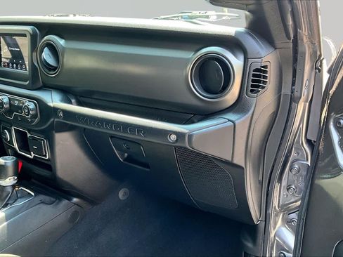 Used 2023 Jeep Wrangler Unlimited Sport AWD/4WD image 19