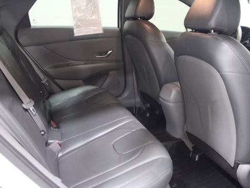Used 2022 Hyundai Elantra SEL w/ Convenience Package image 23