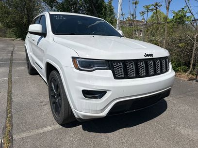 Used 2020 Jeep Grand Cherokee Altitude