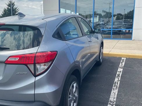 Used 2021 Honda HR-V LX image 6