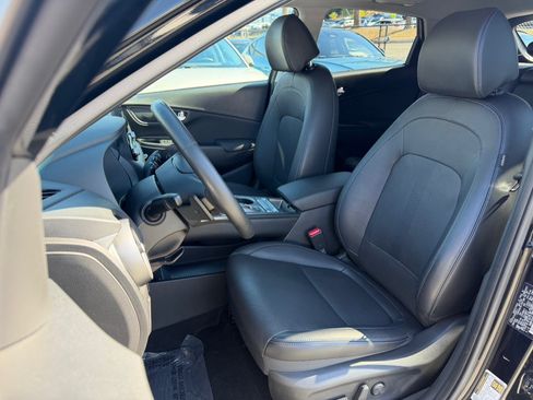 Used 2023 Hyundai Kona Limited FWD image 18
